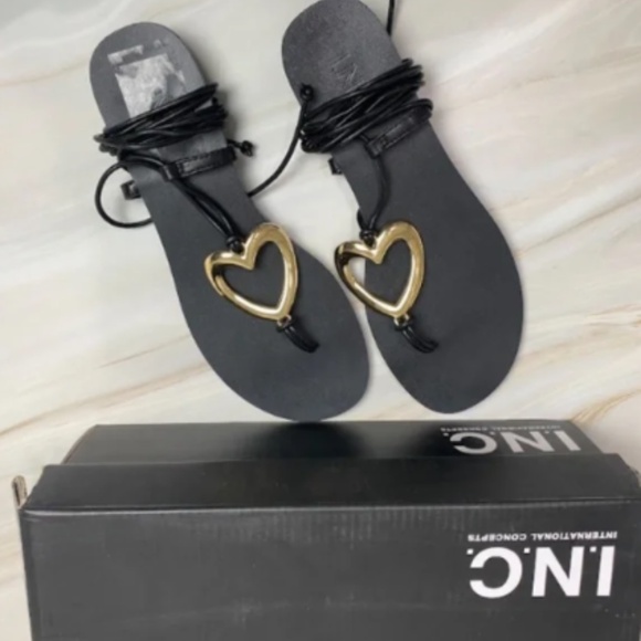 NWT INC Ganesa Faux Leather Ankle Tie Gladiator Sandals - size 6 - Picture 3 of 7